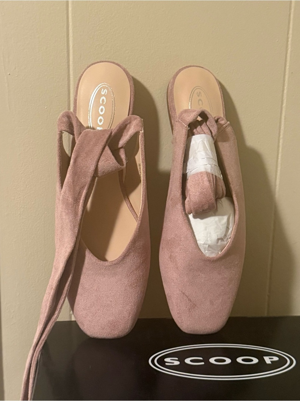 Women's dusty Pink Suede ballet lats Size 7